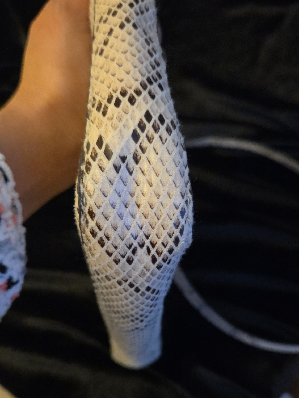 H&M Beige Snake-Print Crossbody Bag - Picture 4 of 9